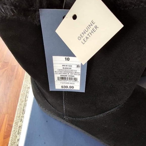 NEW,Universal Thread Genuine Leather Women's Size 10 Boots, 1 PAIR For 10.00 - Picture 6 of 7